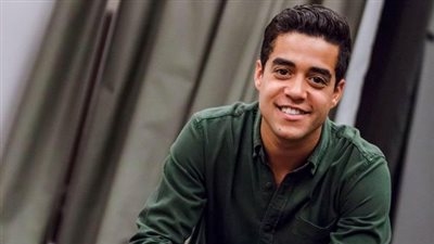 يناقش تقسيم الميراث.. خالد أنور يعمل في الملابس بمسلسل قسمة العدل 