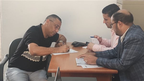 لجنة تلقى طلبات الترشح