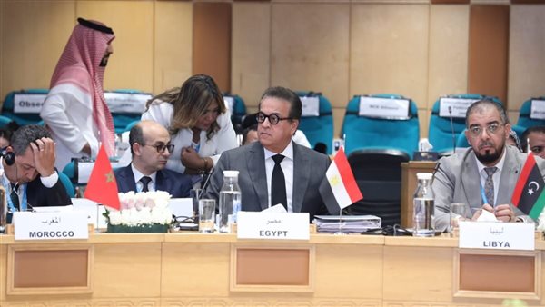 وزير الصحة والسكان