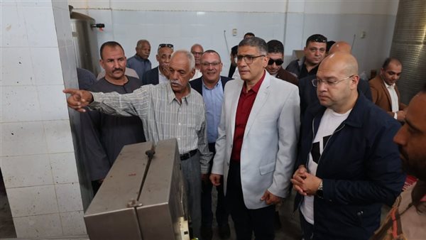 محافظ الجيزة خلال