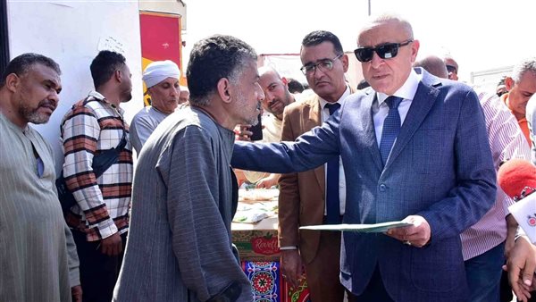 محافظ الأقصر والمواطن