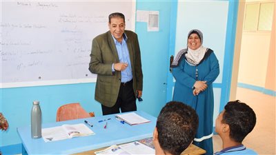 مدير تعليم جنوب سيناء يشدد على القرائية والانضباط داخل الفصول المدرسية