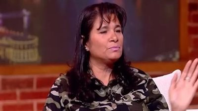 بعد ظهورها مع إدوارد.. نقابة المهن التمثيلية توضح موقفها من مساعدة الفنانة عزة سعيد