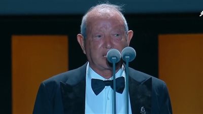 نجيب ساويرس: من حقنا نفرح لأن الحرب خلصت.. ويارب تكمل فرحتنا بمهرجان الجونة