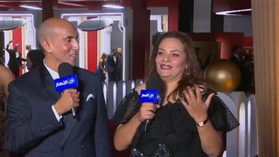 كاملة أبو ذكري عن تكريم منة شلبي بـ مهرجان الجونة السينمائي: بتحب الشغلانة بشكل جنوني