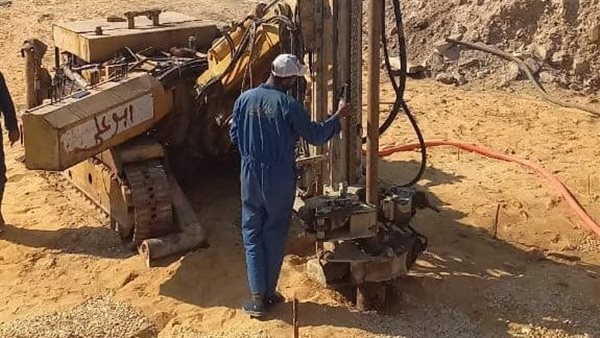 إعادة بناء مئذنة