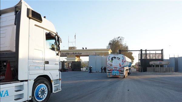 مساعدات الهلال الأحمر