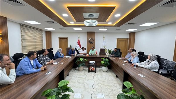 خلال الاجتماع