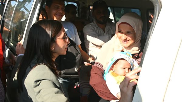 محافظ البحيرة تتفقد