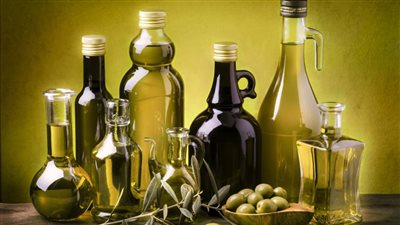 أيهما أفضل للجسم.. زيت الزيتون أم الزيوت النباتية 