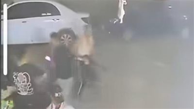 اعترضا على بيعه المخدرات بالمنطقة.. سبب إطلاق عاطل النيران على شابين بشبرا الخيمة