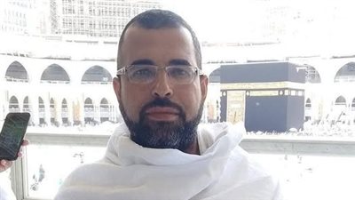 وفاة شاب مصري بمطار جدة في أول رحلة عمل له إلى السعودية.. وأسرته تناشد لـ استعادة الجثمان 