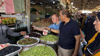 تموين القليوبية: جولة رقابية مكثفة بالعبور لضبط الأسواق ومتابعة الالتزام بالتعريفة الجديدة بعد تحريك أسعار الوقود