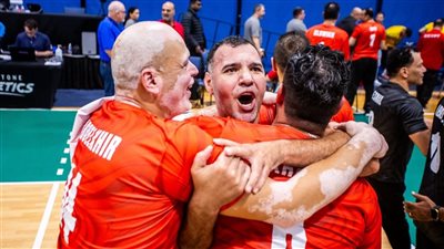 وزير الرياضة يهنئ منتخب مصر بتتويجه بكأس العالم للكرة الطائرة جلوس