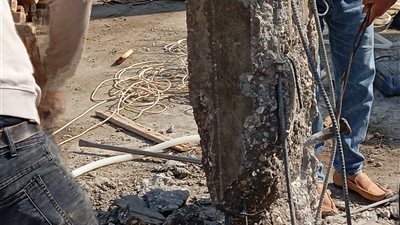 إزالة 6 حالات بناء مخالف بقرية نيدة في سوهاج