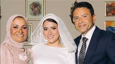 زوج هبة قطب: بنتي مكنتش عايزة تطلع ترند وفكرة التورتة فرايد تشيكن كانت بتاعتها