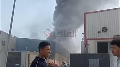 الحماية المدنية بالمنوفية تدفع بـ5 سيارات للتعامل مع حريق مصنع بطاطس في السادات