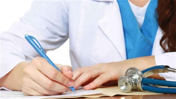 طبيبة - تعبيرية 