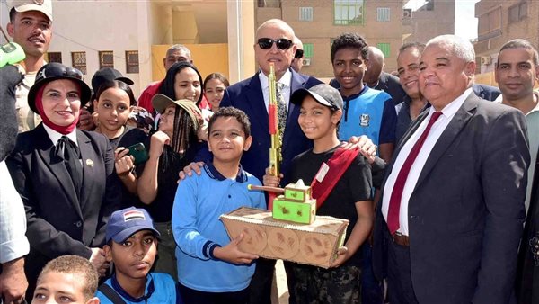 محافظ الأقصر يدشن