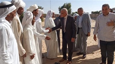 تمهيدًا لافتتاحه.. محافظ شمال سيناء يتفقد مصنع البلاستيك بالمنطقة الصناعية ببئر العبد 