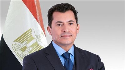 أشرف صبحي: لم أرفض استقالة مجلس الزمالك.. والأبيض طلب قرضًا يقترب من 200 مليون جنيه