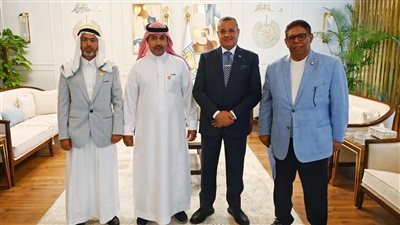 محافظ جنوب سيناء يهنئ أعضاء مجلس الشيوخ الجدد ويبحث معهم مطالب المواطنين