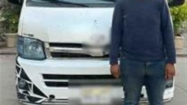 قائد السيارة 