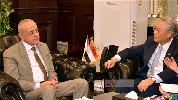 محافظ الأقصر والسفير