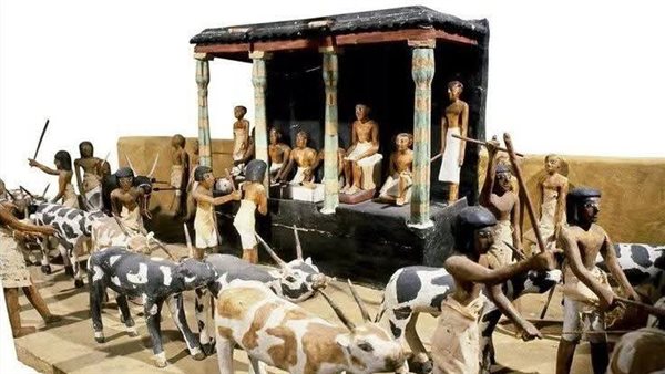 النموذج الأثري