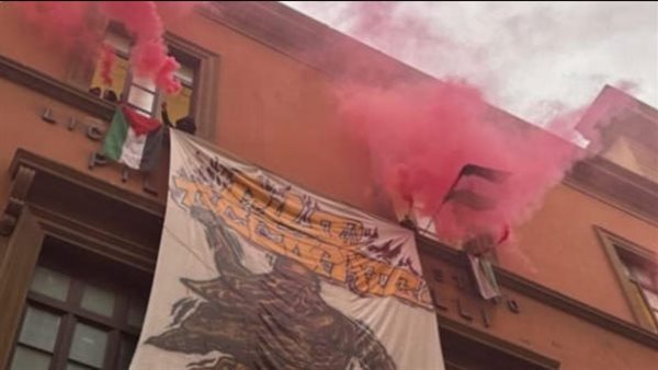 اعتصامات طلابية في