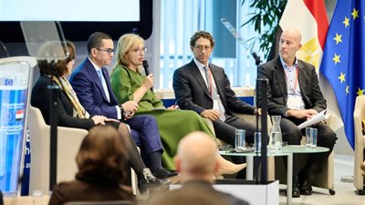 مصر والاتحاد الأوروبي يطلقان ممرًا استثماريًا استراتيجيًا وسط تصاعد مكانة القاهرة عالميًا