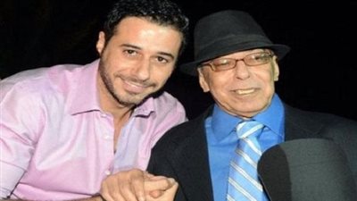 أحمد السعدني يحيي ذكرى ميلاد والده بكلمات مؤثرة: أفتقد مناقشاتنا.. ولكن الآباء يرحلون مبكرًا مهما عاشوا