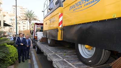 توريد سيارات مكنسية جديدة لدعم منظومة النظافة بالمنوفية ضمن استثمارات 51 مليون جنيه