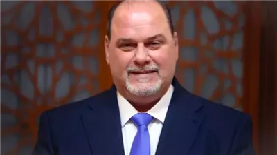 البرلمان العراقي يطلب إيقاف نقيب الفنانين ومنع ظهوره في الإعلام 