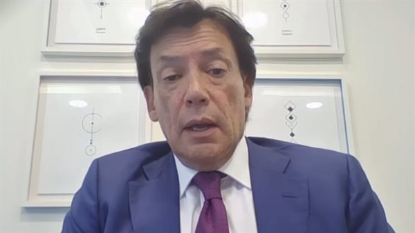 ريتشارد هول- الرئيس