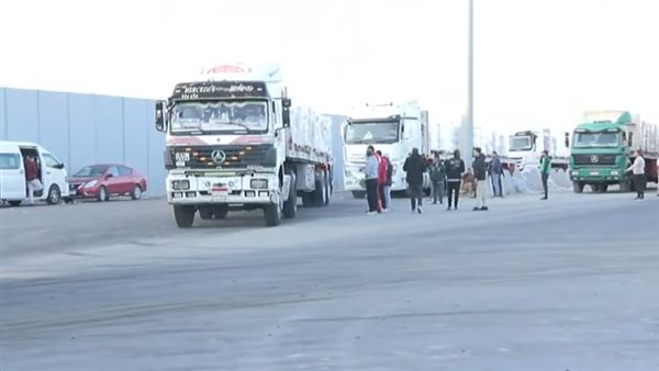 شاحنات المساعدات