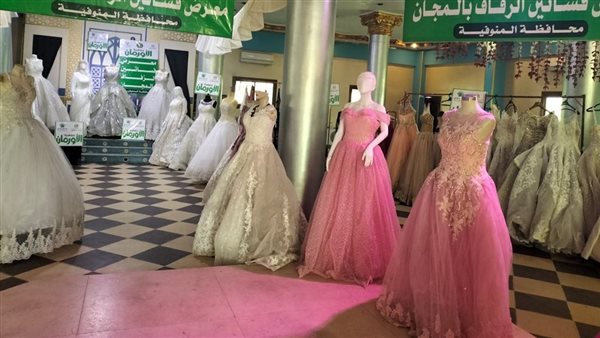 معرض فساتين زفاف