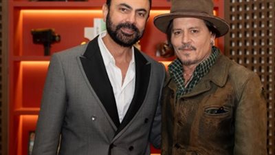 عمل سينمائي جديد أم سيحضر مهرجان الجونة؟.. لقاء يجمع محمد كريم وجوني ديب