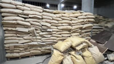 180 طن أسمدة مجهولة المصدر.. ضبط مدير مصنع غير مرخص بالجيزة