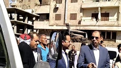 محافظ سوهاج يتفقد فعاليات المبادرات الرئاسية للكشف عن الأمراض المزمنة