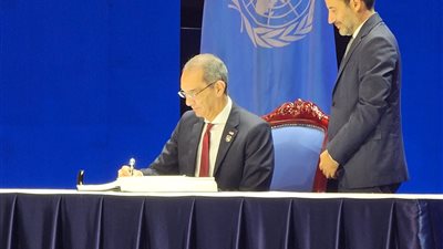 مصر توقع على اتفاقية الأمم المتحدة لمكافحة الجريمة السيبرانية خلال مؤتمر هانوي بفيتنام
