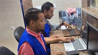 محافظ أسوان: حل مشكلة تسجيل وتحديث البيانات بمنظومة التأمين الصحي الشامل بأبو سمبل