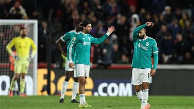 الخسارة الرابعة تواليًا بالدوري الإنجليزي.. ليفربول يسقط أمام برينتفورد في ليلة عودة صلاح للتهديف