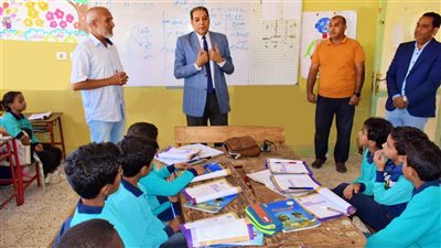 مدير تعليم جنوب سيناء يشيد بانضباط العملية التعليمية في مدينة طور سيناء