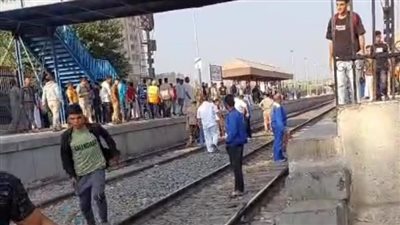 مصرع شخص دهسًا أسفل عجلات القطار في محطة مغاغة بالمنيا
