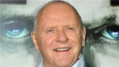 أنتوني هوبكنز يكشف عن لحظة أنقذ فيها نفسه من الإدمان.. ما القصة؟