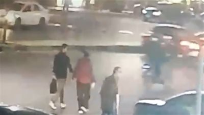 كسر فرحتنا.. شاب يتعرض لسرقة شنطته أثناء بحثه عن قاعة خطوبة بمدينة نصر