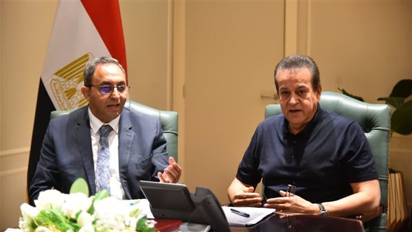 وزير الصحة ومحافظ