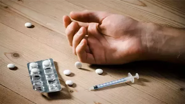 إدمان المخدرات