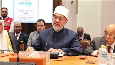 المفتي: استغلال الجماعات المتطرفة لعاطفة الشباب يهدد وعيهم.. والتشدد انحراف عن منهج العلماء 